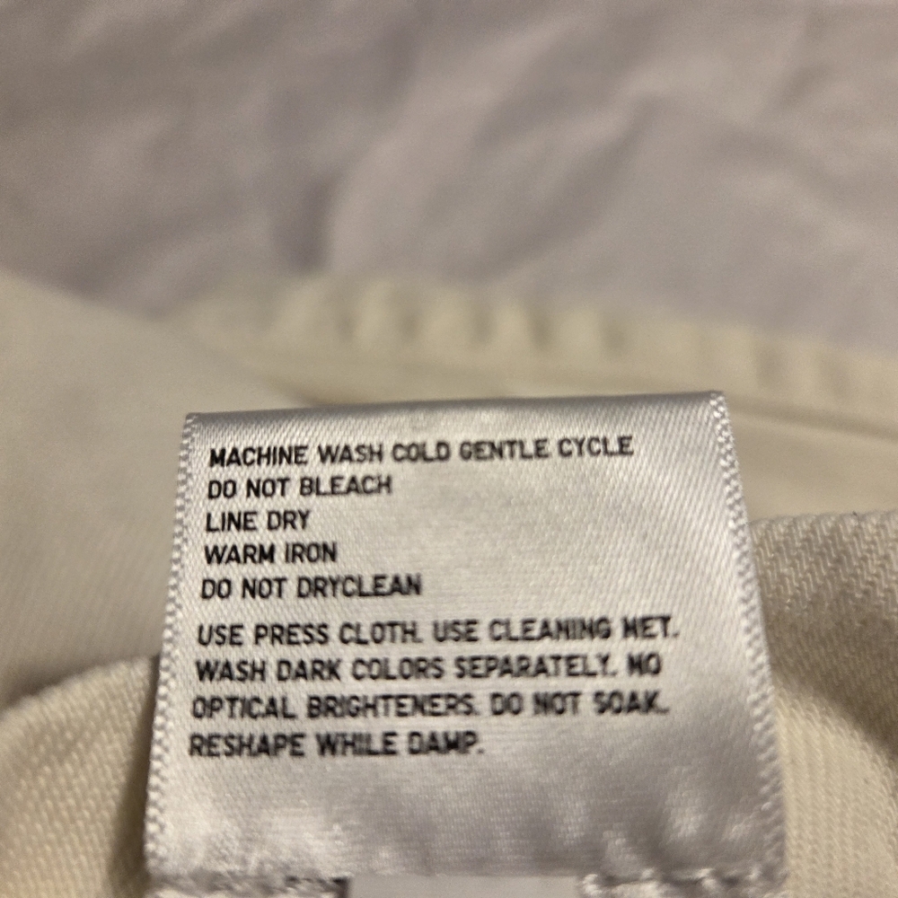 Uniqlo Drapey Denim Pleated Pants - Picture 8 of 9
